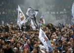foto: GSP | Un club de tradiție din Anglia a promovat! 30.000 de fani au invadat terenul