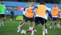Lotul Romaniei pentru meciul decisiv cu Austria. ?ase fotbali?ti n-au fost opri?i de Mircea Lucescu