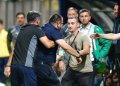 Gesturi huliganice la Ploie?ti » Oficialul Petrolului a vrut s? sar? la b?taie cu Andrei Chivulete ?i-a fost luat pe (…)