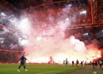 foto: GSP | Imagini INCREDIBILE » Haos complet pe stadionul celebru din Europa: meciul a fost oprit, Liga a anun?at decizia