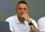 foto: GSP | Greu de privit! Clipe teribile la Europeanul U21 » Aflat in tribune, selec?ionerul Cehiei s-a pr?bu?it din senin: (…)