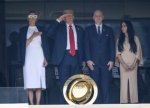 foto: GSP | Nemaiv?zut! Cu ce a venit Donald Trump la finala Mondialului Cluburilor ?i ce gest a f?cut in momentul inton?rii imnului