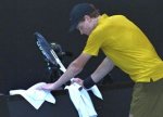 Jannik Sinner a vomitat in prosop in turul 3 la Australian Open, a vrut s? abandoneze ?i decizia organizatorilor a&nbsp;(…)