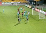Nu se putea mai r?u! Atacat de fanii lui Dinamo Kiev, Bl?nu?? ?i-a dat AUTOGOL!