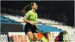 foto: Fanatik | Cine este Giuliana, arbitra care-i innebune?te pe fani, pe stadioane. Are 23 de ani ?i a terminat o facultate de&nbsp;(…)