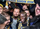 Isterie la sosirea lui N'Golo Kante la Fenerbahce!