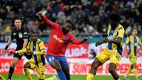 Mamadou Thiam, preg?tit s? ias? la ramp? in Steaua Ro?ie - FCSB: 