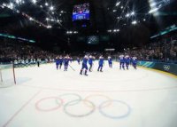 C?utat de poli?ie de 16 ani, a fost arestat la Jocurile Olimpice, unde venise pentru a vedea na?ionala de hochei a&nbsp;(…)