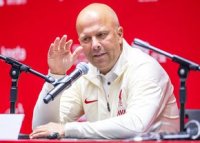 Arne Slot a r?spuns intreb?rii de pe buzele tuturor: 