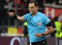 UEFA a delegat la FCSB - Feyenoord un arbitru care a fost implicat in dou? dintre cele mai ru?inoase infrangeri (…)