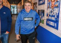 A anun?at revenirea lui Gic? Hagi pe banc?