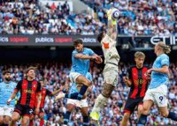 Galatasaray incearc? s? dea lovitura » Negociaz? pentru transferul titularului de la Manchester City