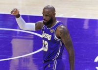 La 41 de ani, LeBron James a dep??it un record care st?tea in picioare de peste dou? decenii