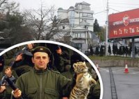 Trecutul din prezent! Palatul impun?tor al temutului Arkan este fix in fa?a intr?rii principale a 