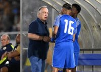 Demisie-blitz a lui Dick Advocaat » Cine va fi noul selec?ioner al echipei calificate la Campinatul Mondial