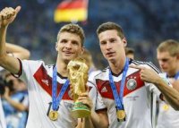 Campionul mondial s-a s?turat de via?a la Paris: 