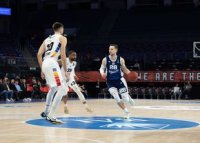 U-BT Cluj-Napoca, infrangere la Istanbul, dup? un sfert 4 de co?mar: alb-negrii, f?r? co? timp de 6 minute!