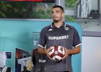 Alex Dobre ?i Denis Ciobotariu, in noile echipamente ale Rapidului: 