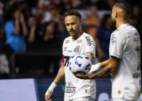 Eroul Neymar a riscat pentru a-?i salva echipa de la retrogradare » Gol ?i assist la Santos, cu meniscul rupt!