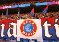 UEFA a reac?ionat: pedeaps? pentru clubul din Premier League dup? bannerul controversat