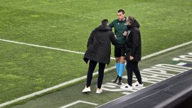 Mirel R?doi, eliminat dup? 20 de minute în Rapid Viena – Universitatea Craiova! Gestul de neîn?eles f?cut de (…)