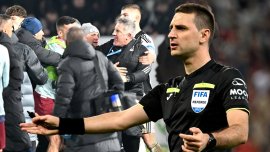 Avem raportul scris al lui Vidican dup? b?taia de la finalul meciului CFR Cluj – U Cluj, scor 3-2! De ce au primit&nbsp;(…)