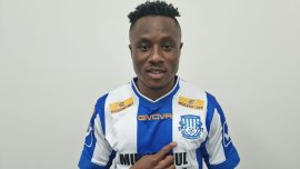 Un ivorian care a trecut pe la Cagliari și Torino a semnat cu Poli Iași. E a doua achiziție în acest an a echipei (…)