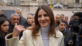 Câ?i bani face Anca Alexandrescu din afaceri. Averea, datoriile ?i firmele cadidatei suveraniste la alegerile pentru (…)