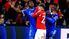 ?ocant! “Nevasta lui Prestianni l-a în?elat deja cu un mare negru, foarte probabil!”. Fostul coleg al lui Adrian&nbsp;(…)