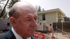 Traian B?sescu mai deschide un proces cu statul, dup? ce ?i-a luat casa ?i banii înapoi. Ce se afl? în spatele&nbsp;(…)