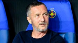 Mihai Stoica, dat pe spate de fotbalistul de la FCSB dup? 1-3 cu Basel: „Face sprinturi cât 4 juc?tori la un loc”