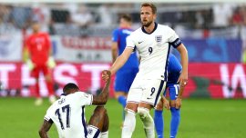 Atacan?ul na?ionalei Angliei, în c?tu?e! A fost arestat dup? ce a b?tut un fan într-un club din Londra