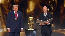 Donald Trump a primit Premiul FIFA pentru Pace la tragerea la sor?i pentru Campionatul Mondial: „E una dintre cele (…)