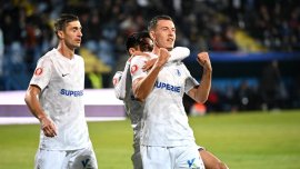 Universitatea Craiova, executat? de fo?tii ei juc?tori cu Farul. I?fan ?i Vîn? au marcat dup? gafele comise de&nbsp;(…)