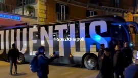 Autocarul lui Juventus, atacat cu pietre la Napoli. Motive de îngrijorare pentru Mircea Lucescu