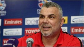 Cosmin Ol?roiu, compara?ie între România ?i Emiratele Unite Arabe. Antrenorul este extrem de apreciat în str?in?tate