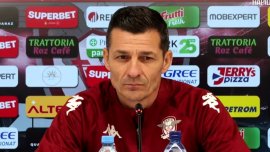 Costel Gâlc?, în continuare extrem de nemul?umit de situa?ia de la Rapid: „Nu suntem cum ne-am dorit”. Video