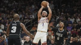 Devin Booker ob?ine cel mai mare salariu anual din istoria NBA: 316 milioane de dolari în 5 ani