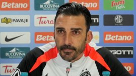 Elias Charalambous, ie?ire f?r? precedent la conferin??: „E prima dat? când o spun! Astea nu sunt gre?eli umane”