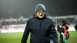 Leo Grozavu, sup?rat pe juc?tori dup? Boto?ani – CFR Cluj 0-1: „S? redevenim echipa care se bate pentru orice minge”
