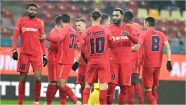 Fotbalistul c?ruia Gigi Becali a zis c?-i d? „100 de pahare ?i o limuzin?”, dat afar? de la echip?