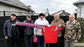 Gabi Balint a mers acas? la cel mai mare suporter al Stelei ?i i-a f?cut un cadou impresionant: „Când ne-a v?zut… a&nbsp;(…)