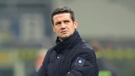 Chivu nu le r?spunde la telefon fo?tilor colegi de la na?ional?: „A?a e el. Nici m?car la mesaje”