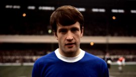 O legend? a fotbalului englez a murit la 81 de ani. ?i-a dedicat cariera unei singure echipe