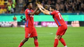 Marele absent de la FCSB, asaltat de fani la meciul cu Metaloglobus. Când ar putea reveni pe teren. Foto