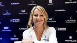 Nadia Com?neci s-a postat de ziua ei dansând pe o melodie tradi?ional? din România: „Favorita mea!”