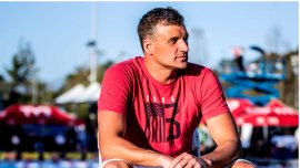 Campionul care ?i-a scos la vânzare medaliile de aur de la Jocurile Olimpice. Problemele cu care se confrunt?