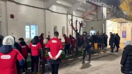 Condi?ii vitrege pentru Rapid la Boto?ani. Cum au fost surprin?i fotbali?tii lui Costel Gâlc?. Video