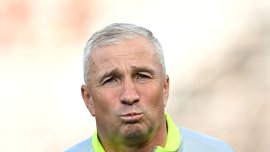 Detalii de ultim? or? despre starea de s?n?tate a lui Dan Petrescu: ”Fetele lui au venit în ?ar?”