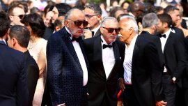 Ion ?iriac nu a fost prezent la înmormântarea prietenului s?u, dar l-a trimis pe Ilie N?stase. Cum arat? coroana de (…)